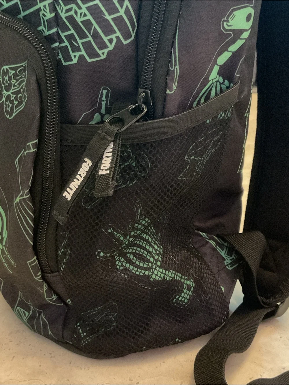 NWOT Fortnite Men's Black & Green Backpack-mesh sides, padded straps, zip pocket